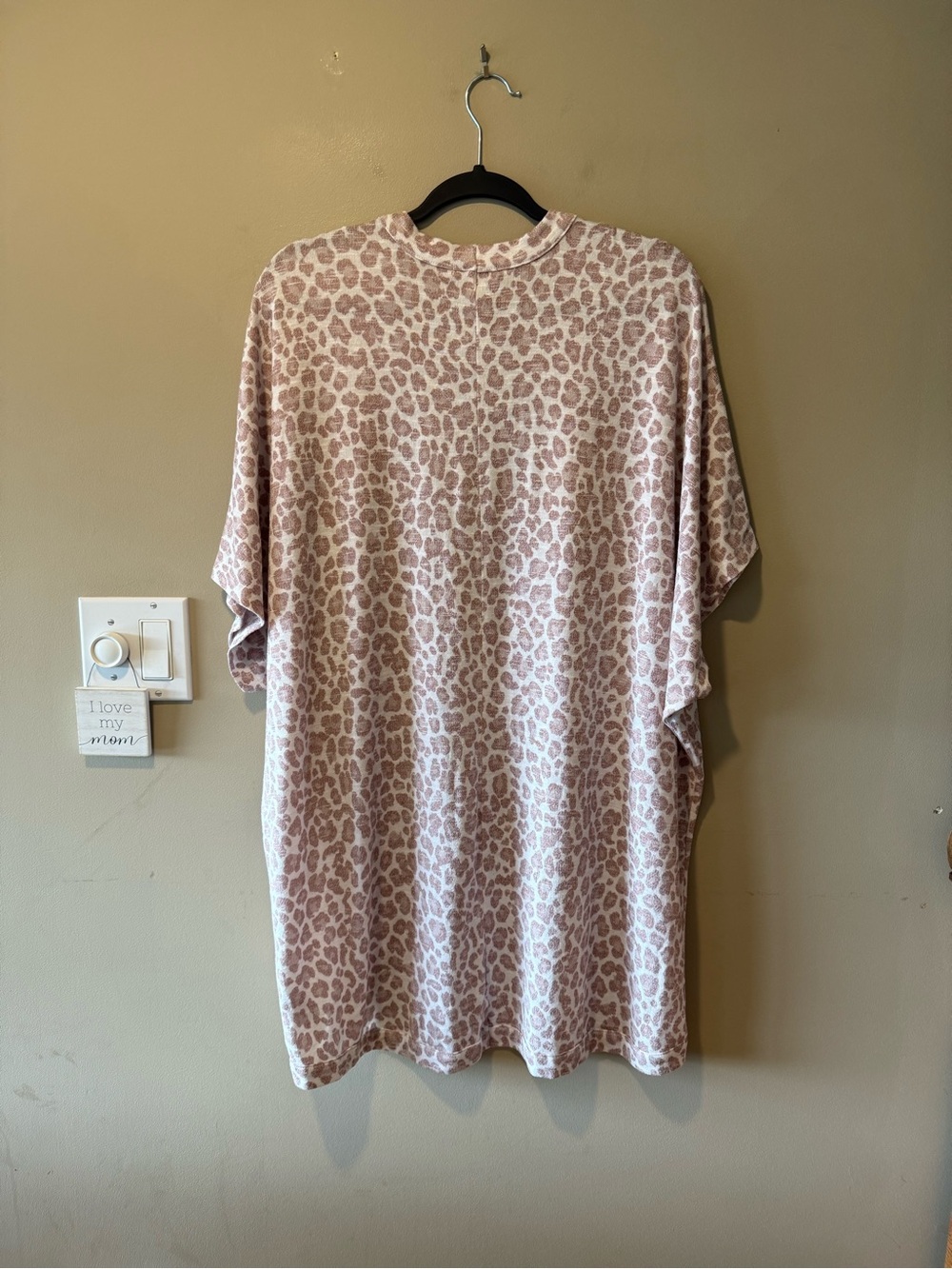 Ricki's Muted Tones Taupe/Blush/Off-White Animal Print Kimono Cardigan - Picture 11 of 16